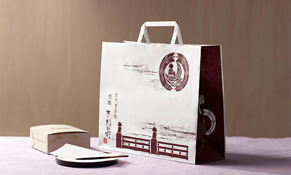 黒蜜入りわらび餅